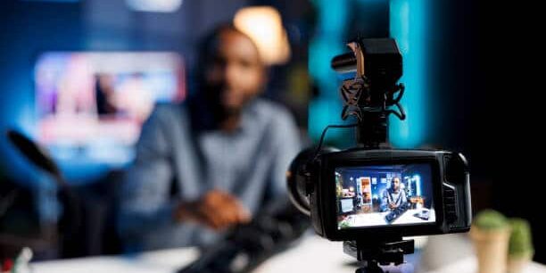 tv advertising 2 Television advertising
